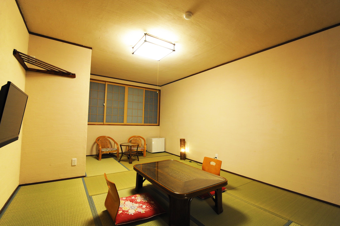 和室11畳トイレ洗面所付部屋11 tatami mats and toilet