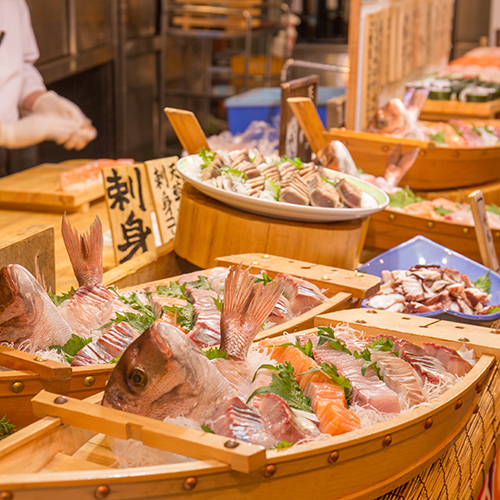 【夕食バイキング】湯巡追荘バイキングはお刺身の魚も新鮮！