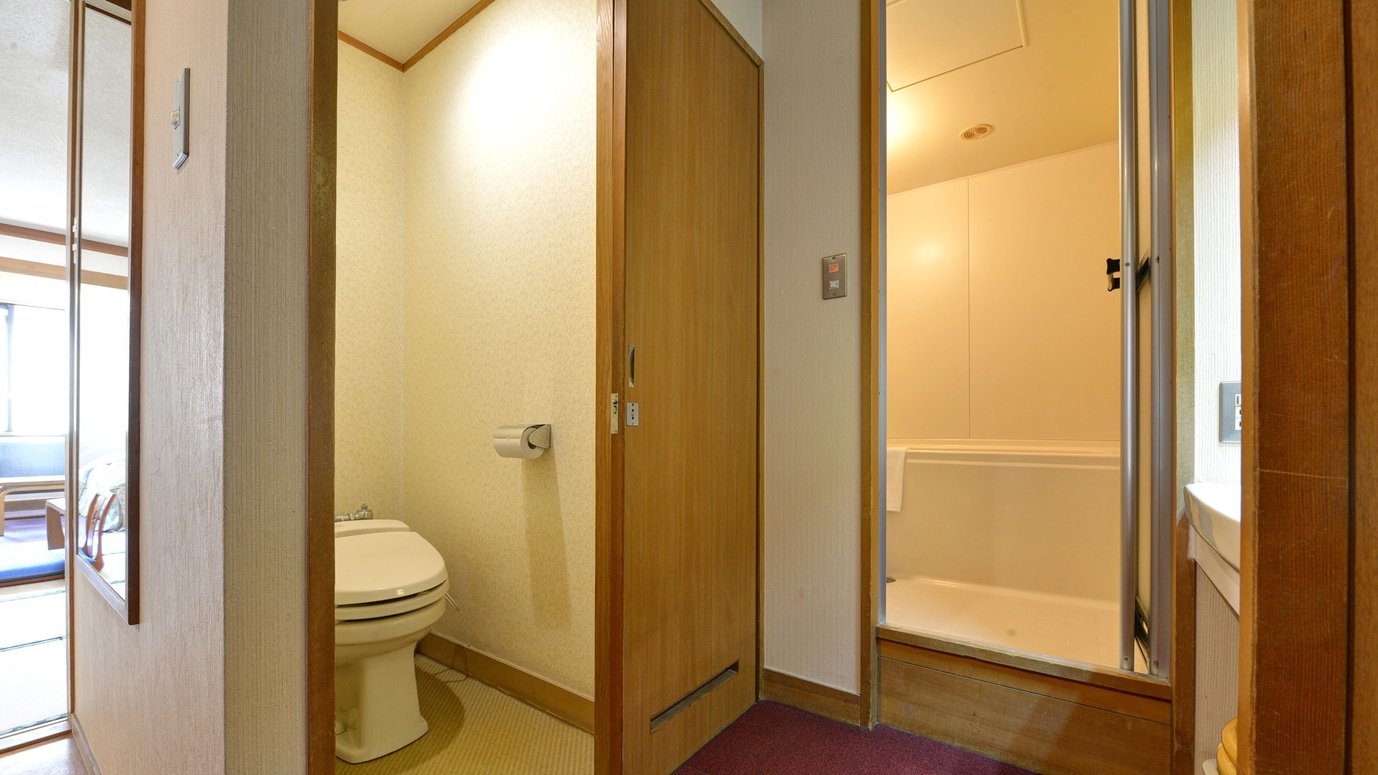 *和洋室（一例）/バストイレ洗面別。広々としたお部屋はファミリーでのご利用にオススメ。