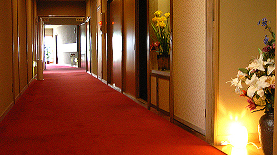 Tanino Ryokan Ideally located in the Suzu area, Tanino Ryokan promises a relaxing and wonderful visit. The property offers guests a range of services and amenities designed to provide comfort and convenience. Servi