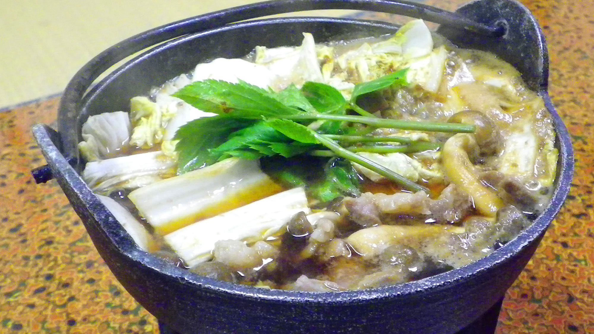 *【夕食一例】熱々のしし鍋は赤身肉なので健康志向の方にオススメ♪