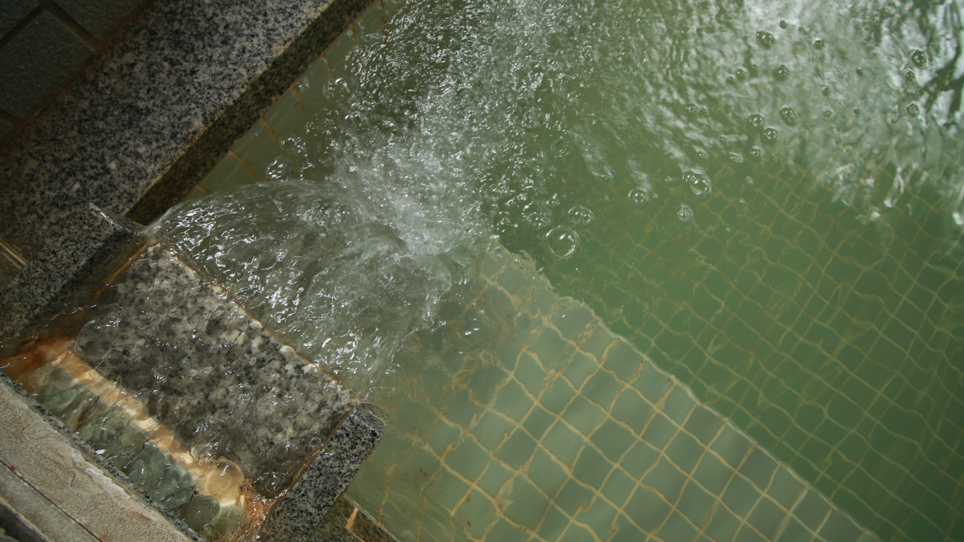 【温泉】源泉は和の代温泉。無色透明とろりとした湯が特徴です。