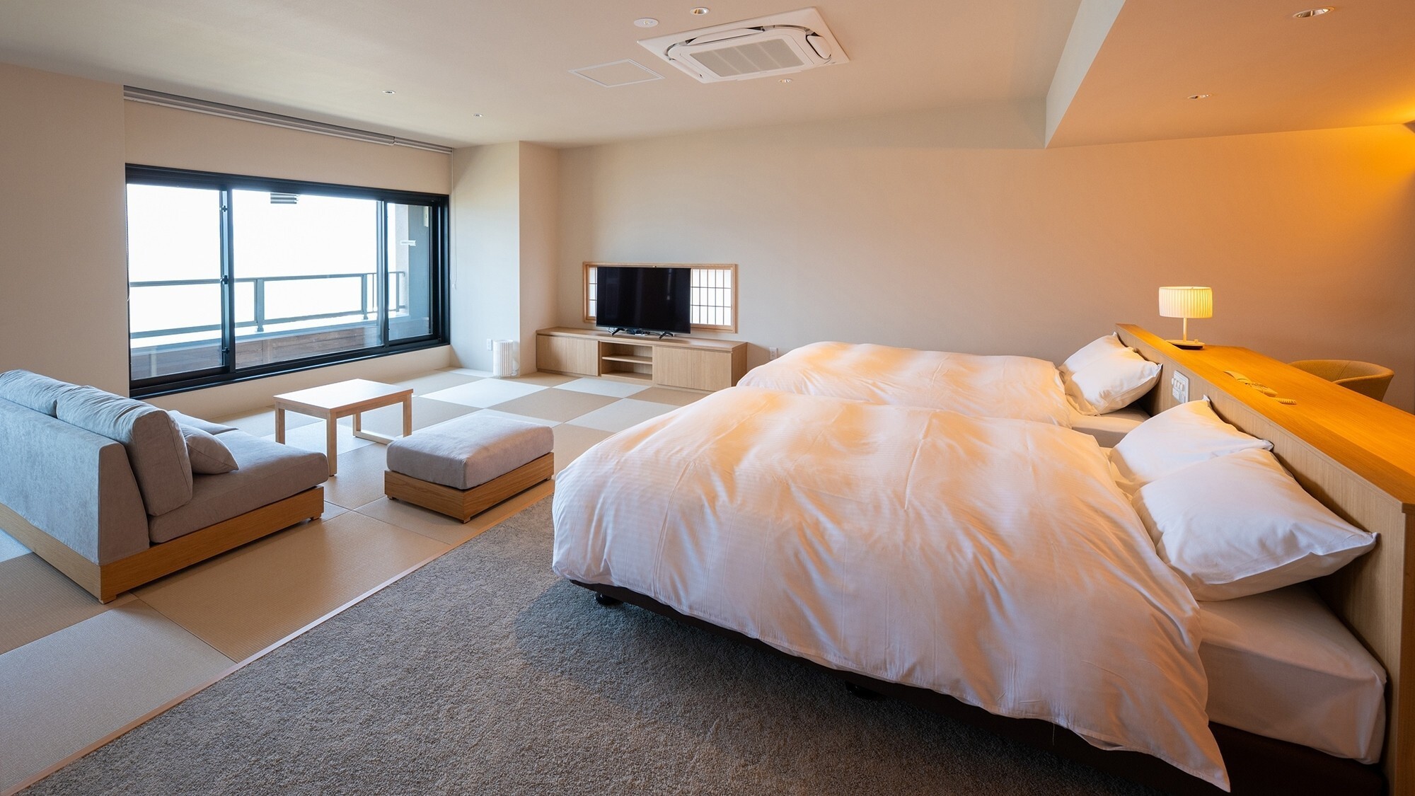 2025NEW【湖正面・レイクビュー】温泉付(白の湯)モダン和洋室