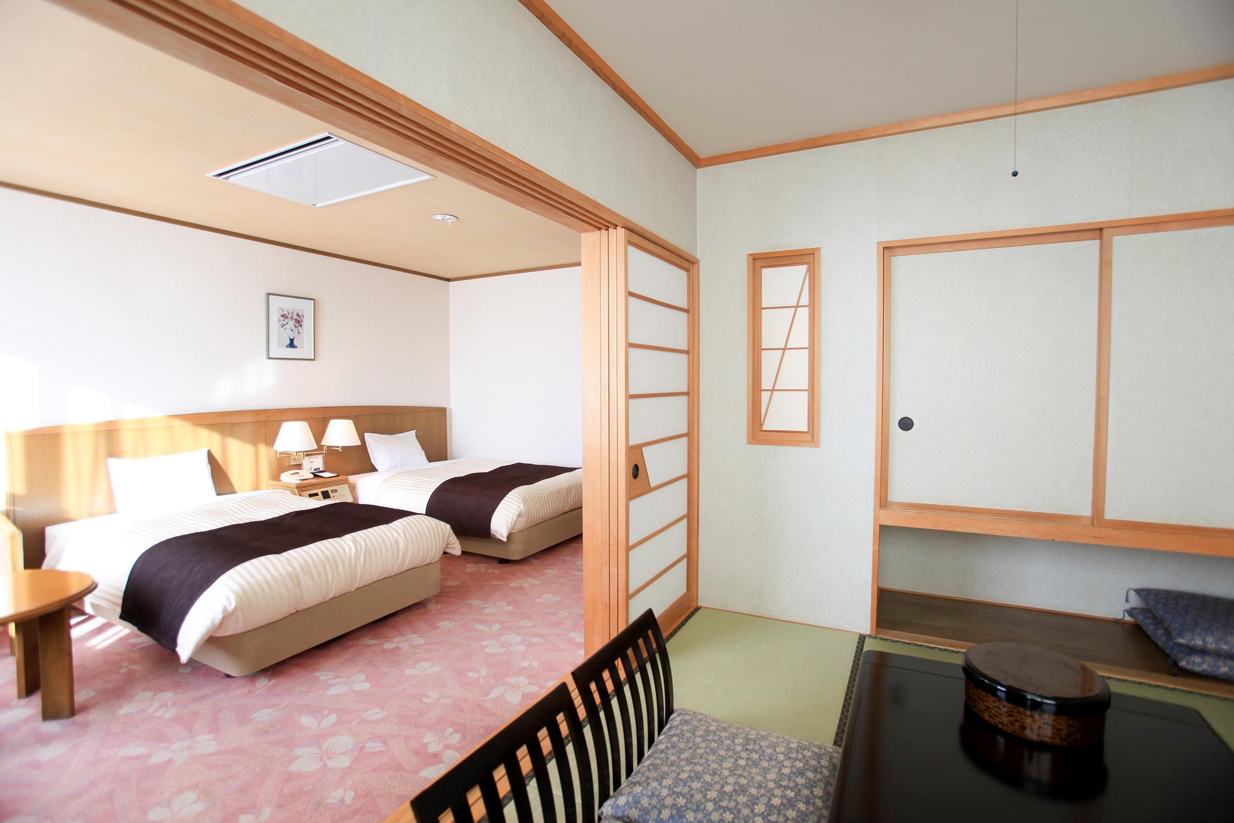 Ikutahara Onsen Hotel North King Interior 1