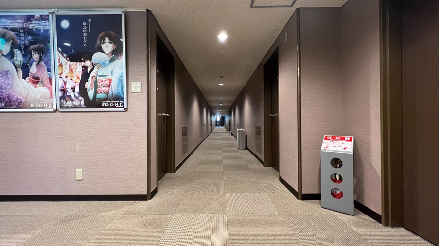 4F客室廊下