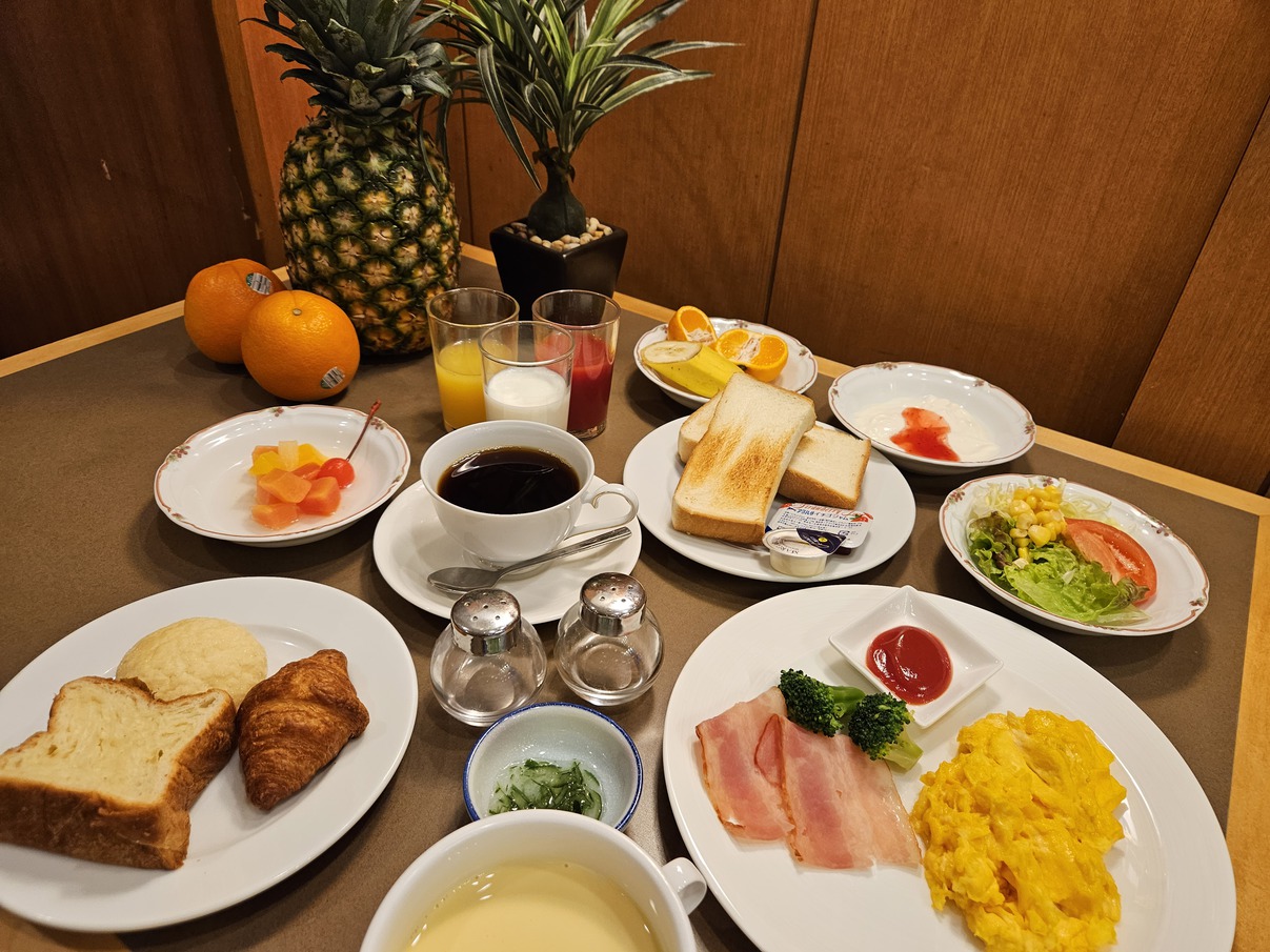 朝食バイキング洋食