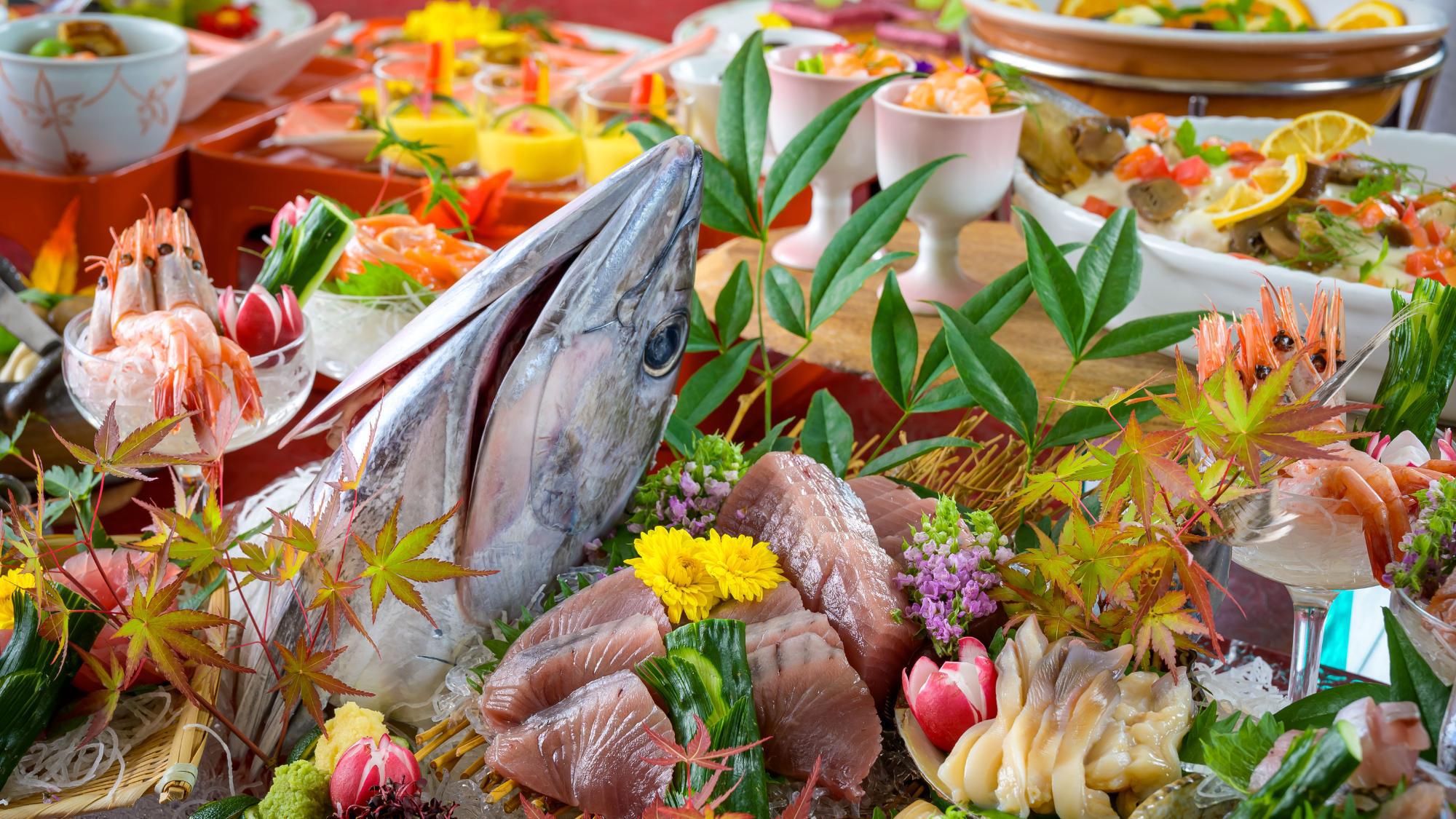 秋は収穫祭バイキングを開催！実りの秋ならではの海山の美食をどうぞご堪能ください。