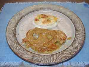 ポークソテーオニオンソース添え