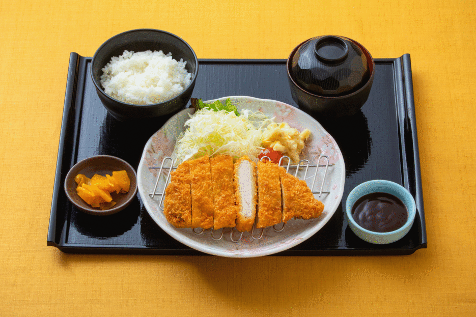 ロースとんかつ定食