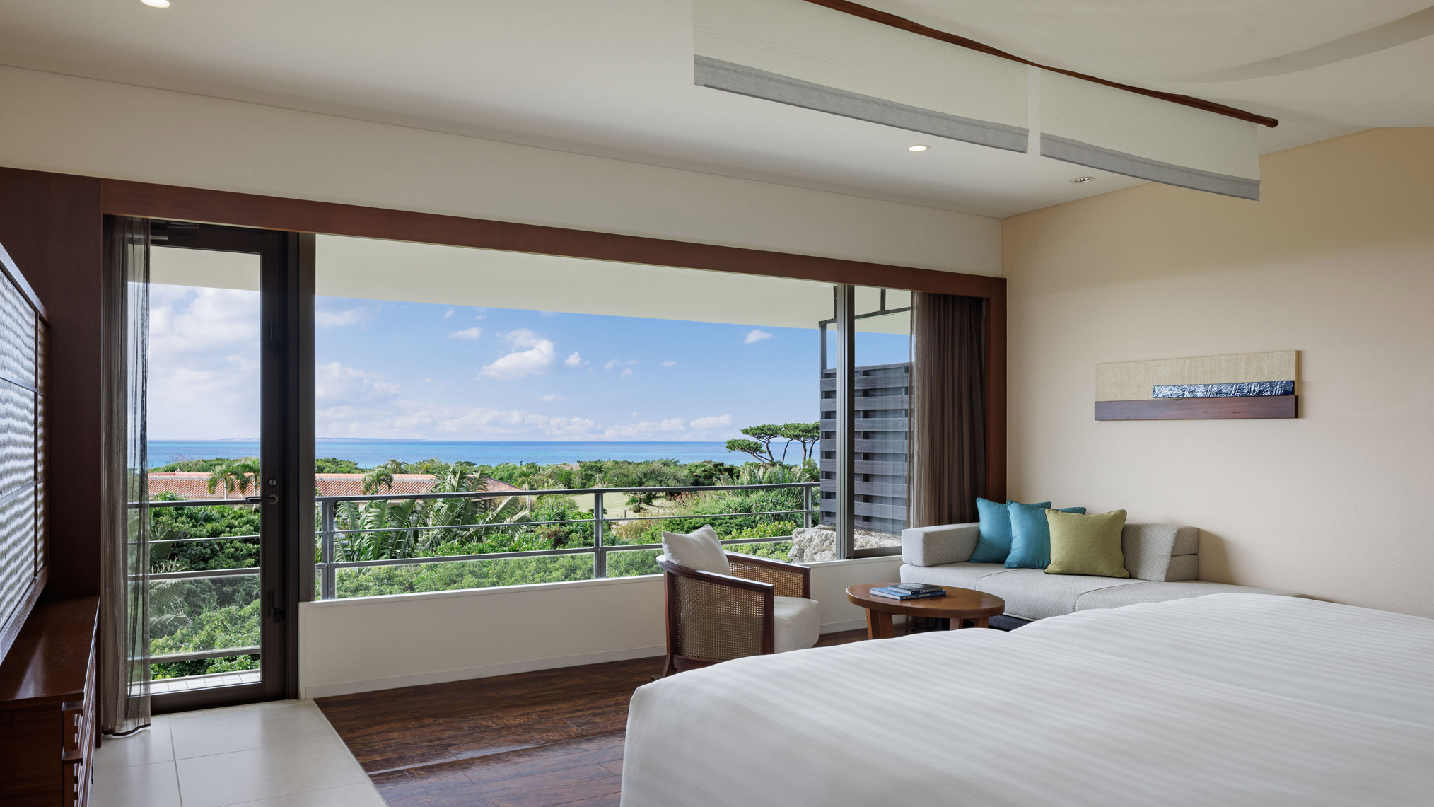 オーシャンビュー・ラグジュアリー