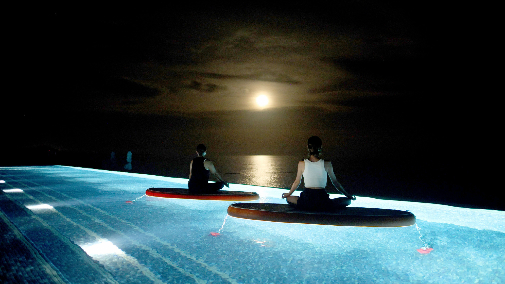 フローティングSUPヨガ