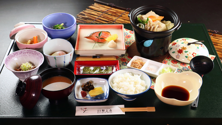 【朝食】