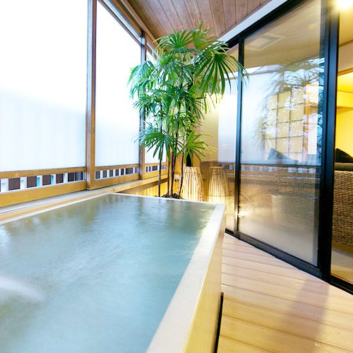 【露付／蕗〜fuki〜】高pH温泉が源泉で楽しめる、洋間＋和室8畳のお部屋です。