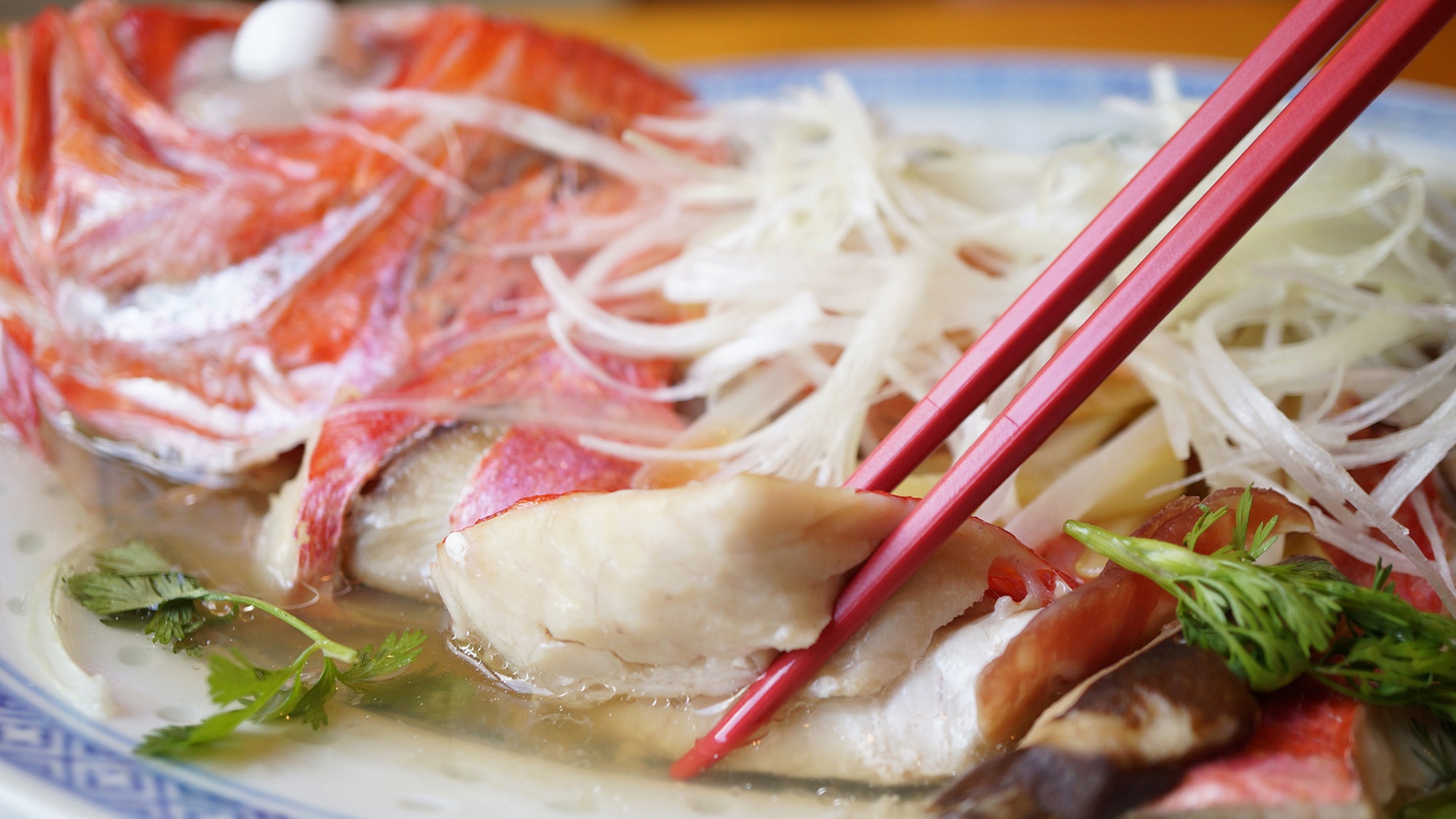 ・【金目鯛清蒸】伊豆名物！金目鯛を伝統中華の技法で