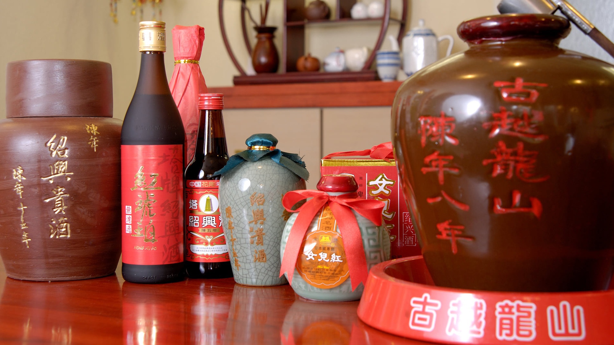 ・年代物の紹興酒等もございます