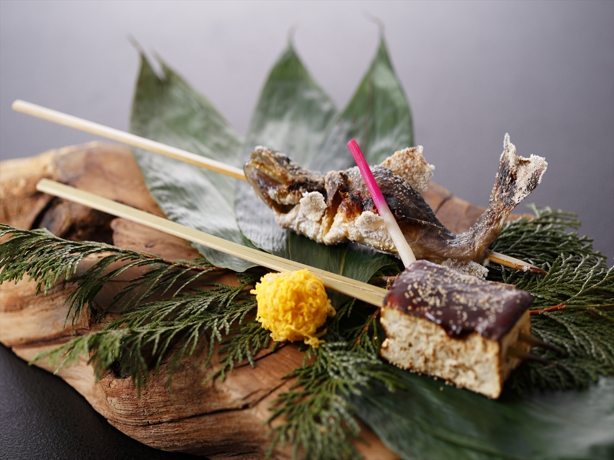 炉端料理：岩魚の塩焼き&豆腐の味噌田楽