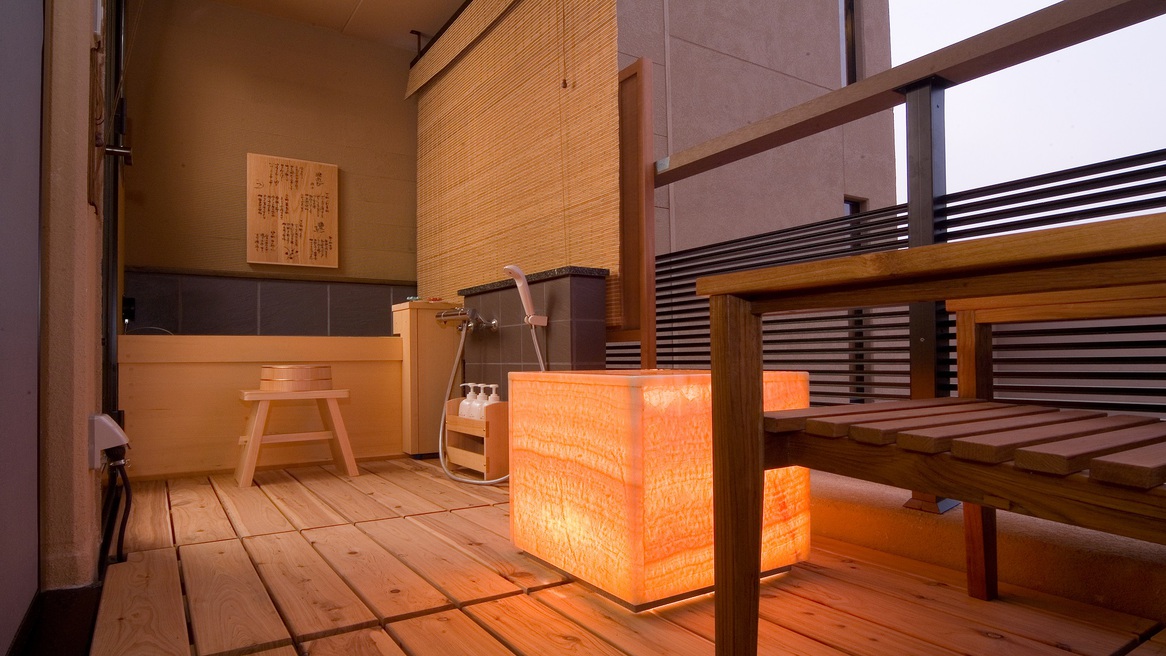 【露天風呂付き洋室ダブルルーム19㎡】※客室露天は温泉ではございません。