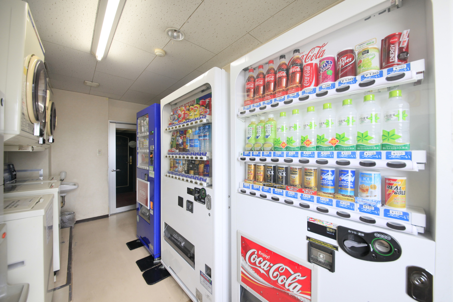 ５Fコインランドリー・自動販売機