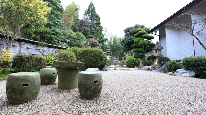 【庭園】