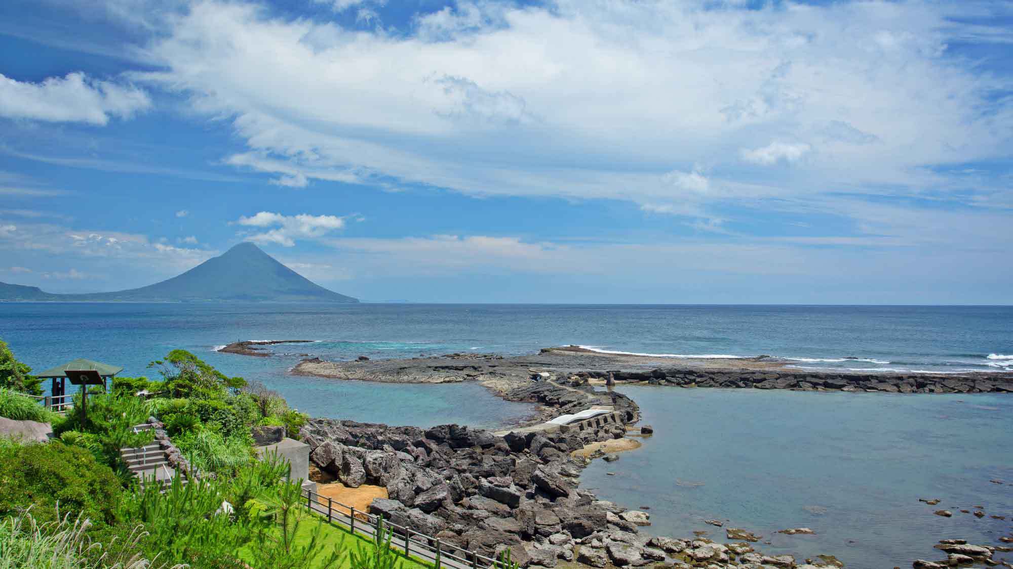 ・伊能忠敬が日本地図作成のため訪れた際に「天下の絶景なり」と賞賛した風光明媚な場所です