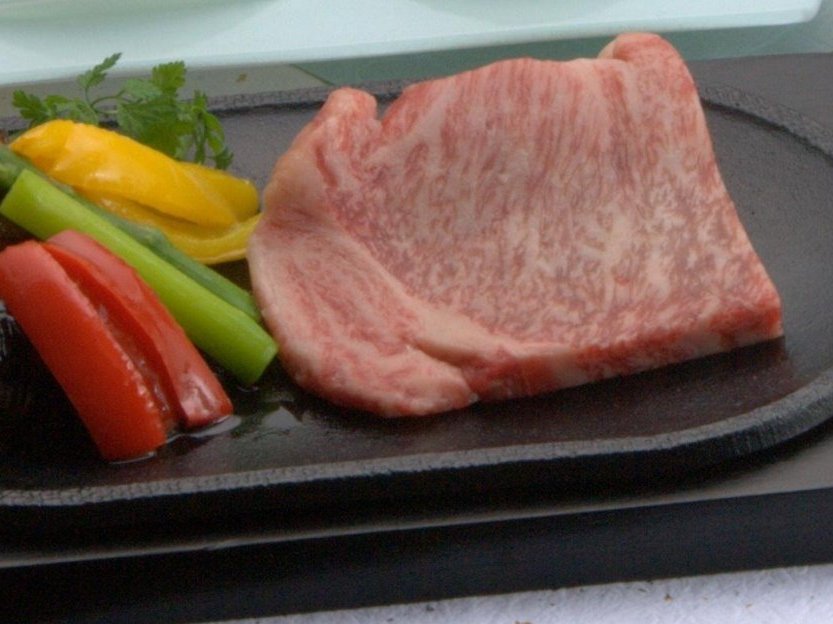 肉質日本一・前沢牛ステーキ