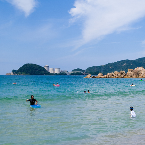 「日本の水浴場８８選」に選ばれており、美しい海として有名で、毎年県内外から多くの海水浴客が訪れます♪