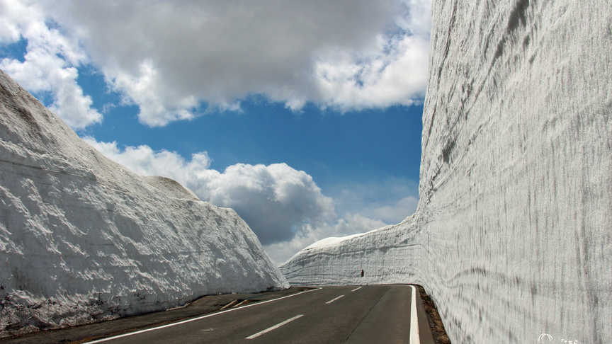 アスピーテライン（雪の回廊）／当ホテルからお車で約40分（40km）