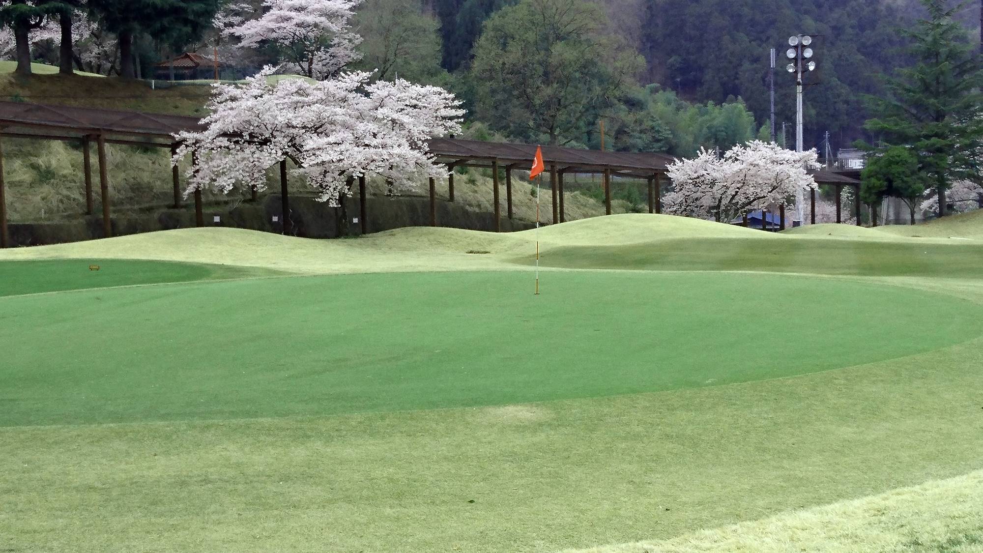 *【周辺観光/上武カントリークラブ】四季折々の風景とゴルフを一緒にお楽しみいただけます