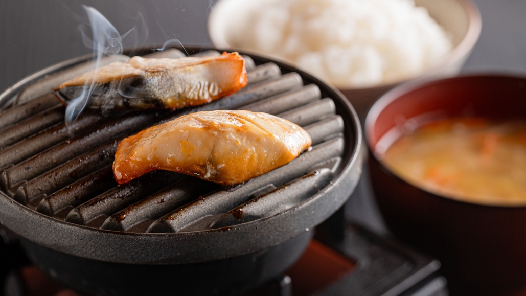 朝食 焼き魚※イメージ