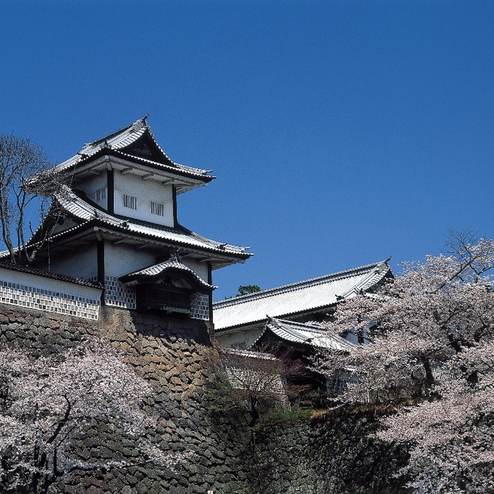 「石川門」