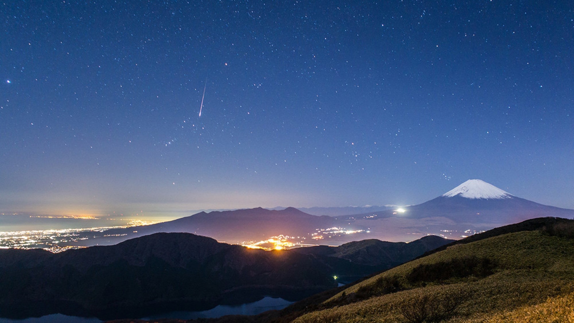 ＜箱根 駒ヶ岳ロープウェー＞冬限定「宙旅」空気が澄んで満天の星空が広がります。