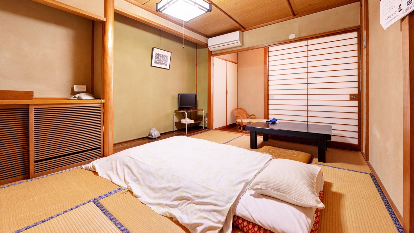 Itoya Ryokan Itoya Ryokan is perfectly located for both business and leisure guests in Nanyo. Featuring a satisfying list of amenities, guests will find their stay at the property a comfortable one. Free Wi-Fi in 