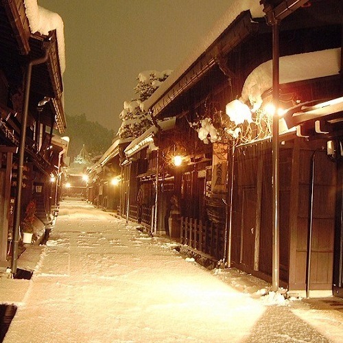 冬の古い町並み