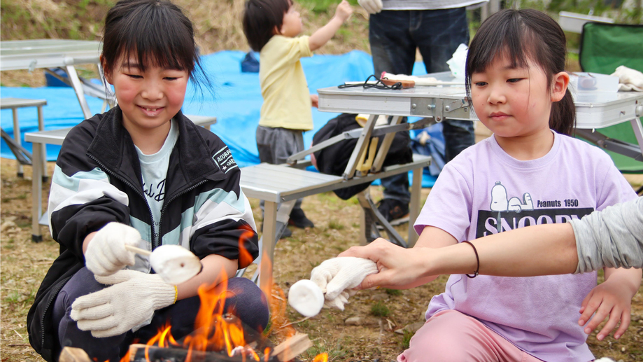 【焚き火ランド】最後は自分の起こした焚き火でマシュマロも食べる体験イベント！