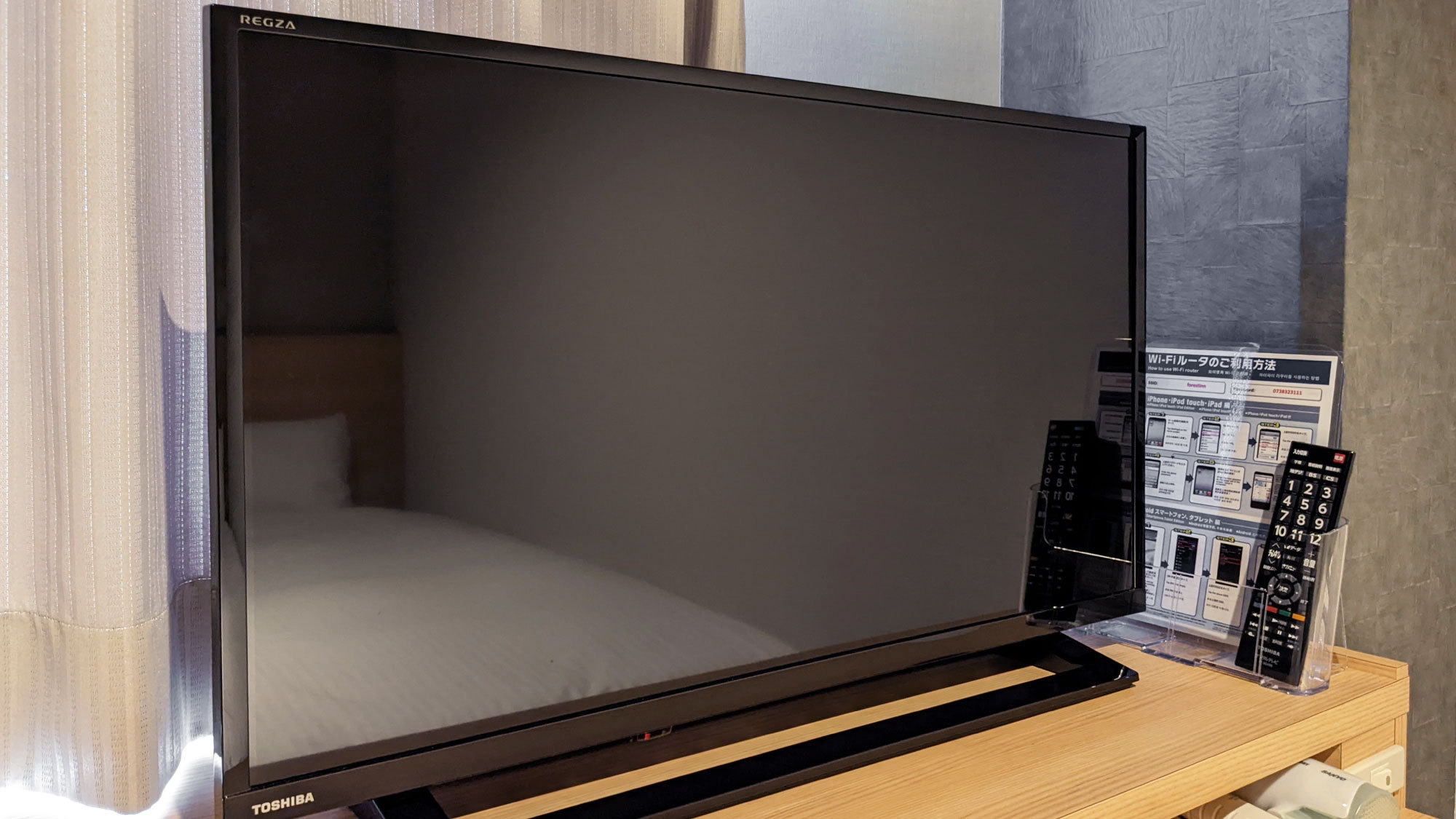 32型液晶テレビ