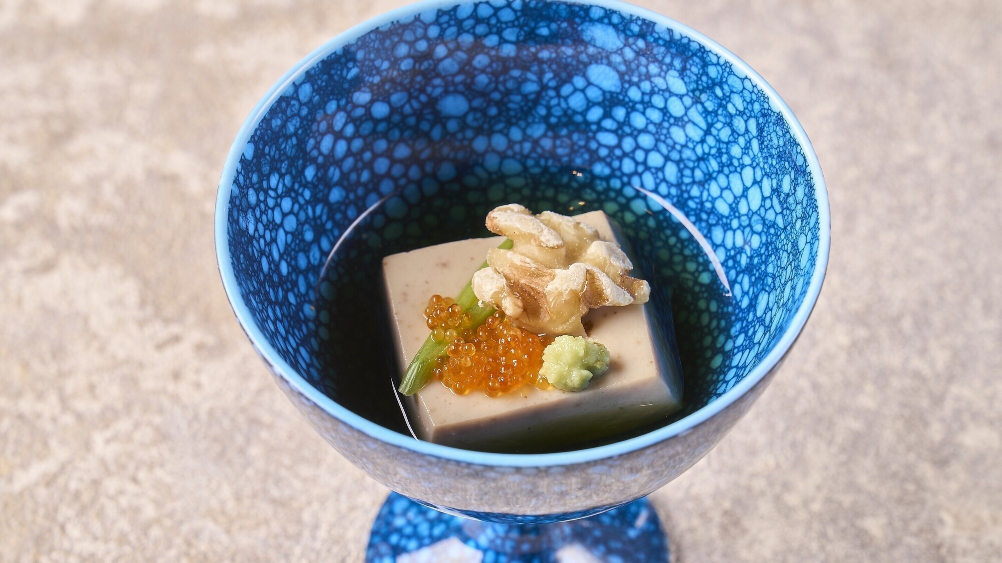 秋料理：【先付】胡桃豆腐胡桃とび子