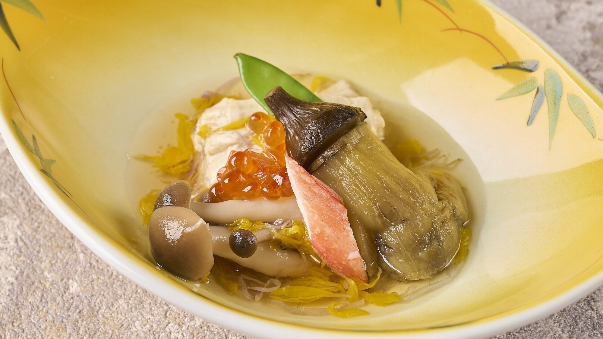 秋料理：【花庵の湯波】生湯波菊花餡掛け