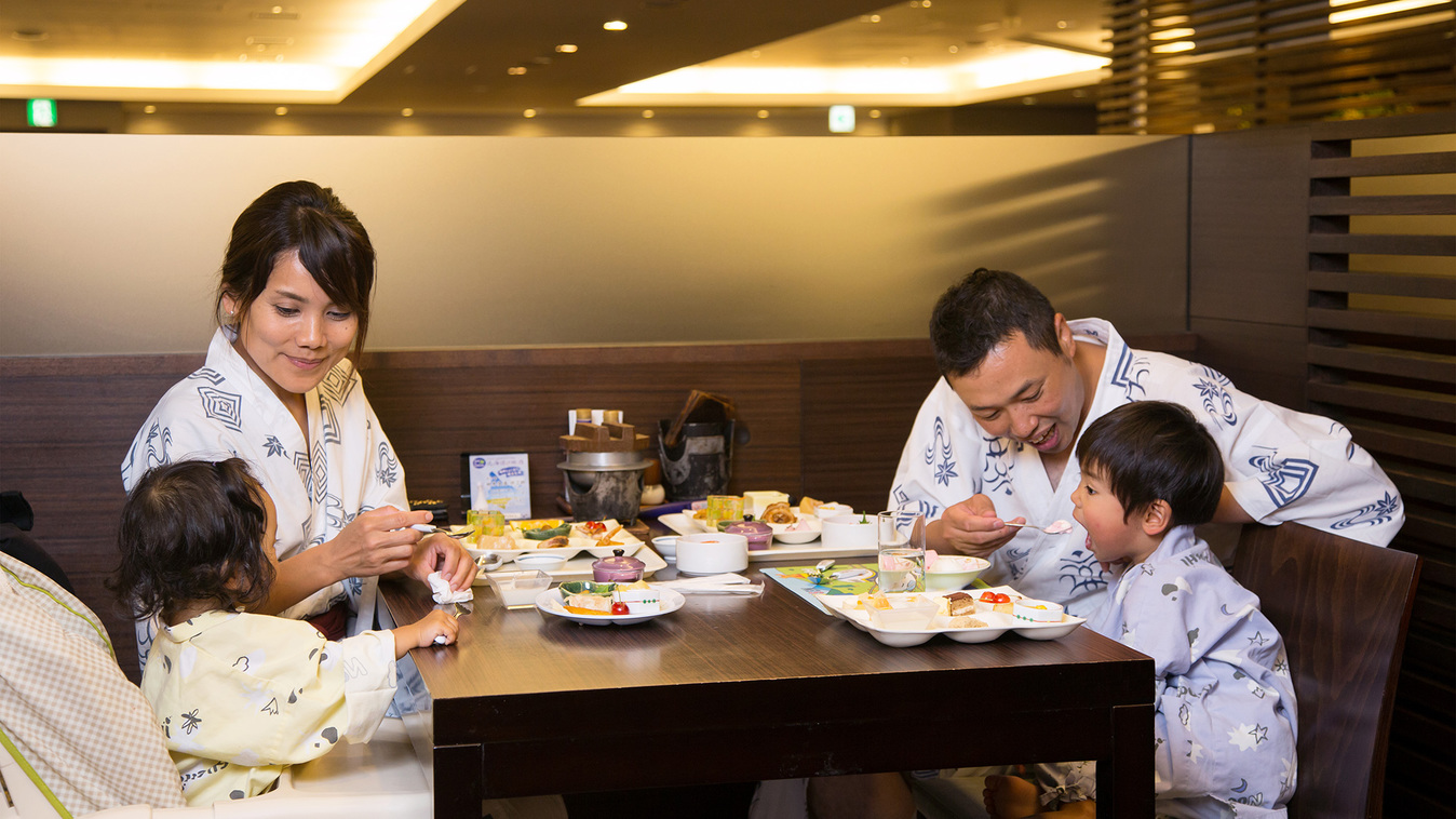 【レストラン銀杏】和洋中のバイキングにはキッズメニューも多彩！大人もお子様も大満足の品揃えです。