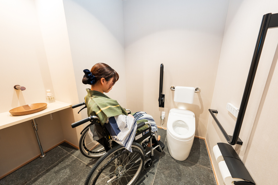 源泉かけ流し温泉付きツインルーム「湯楽」