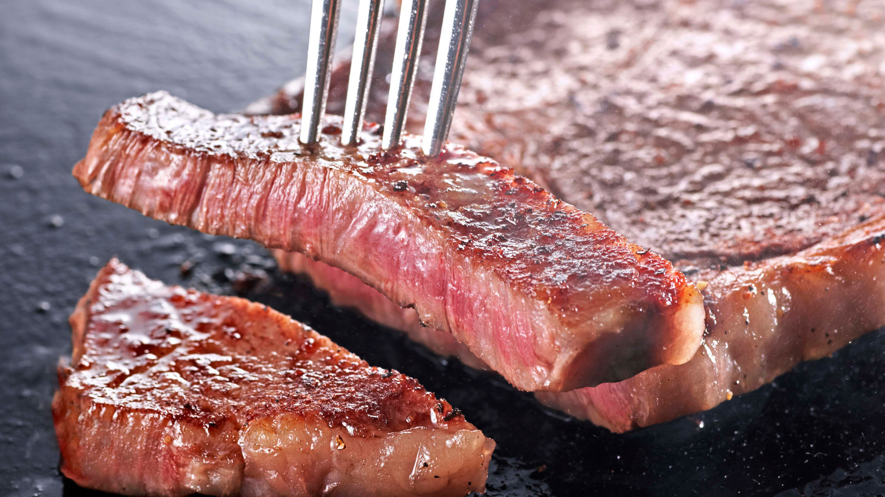 大江戸カニづくしバイキング夕食_ビーフステーキ※イメージ