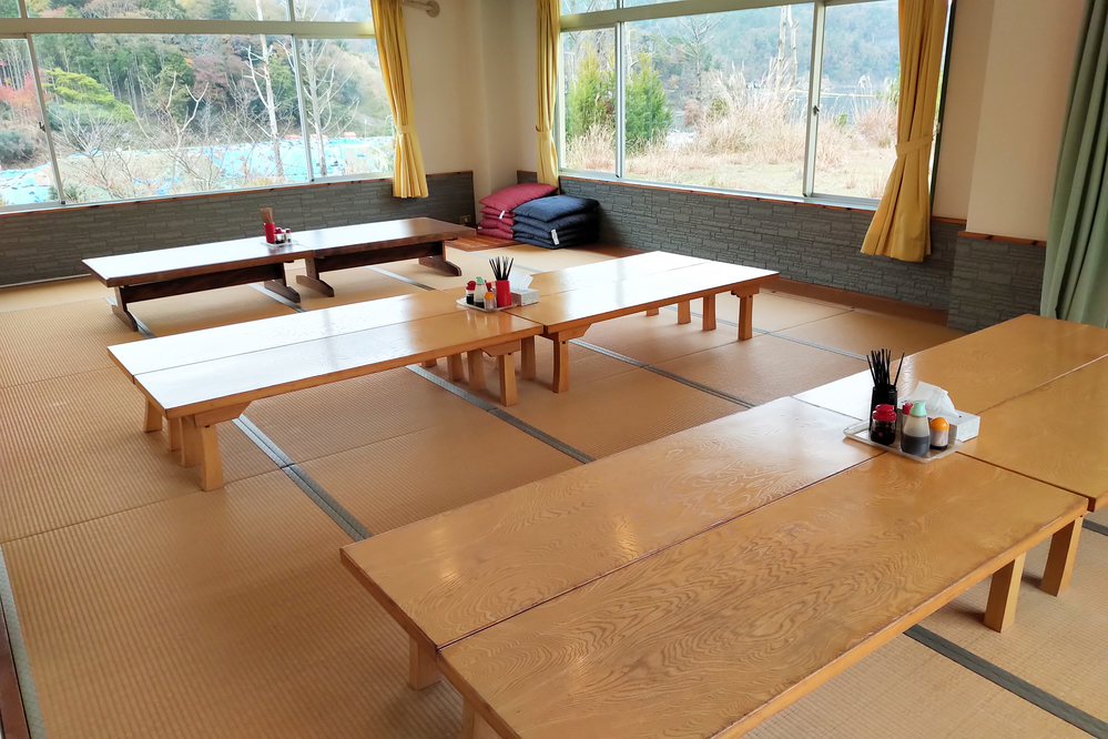 食堂客席