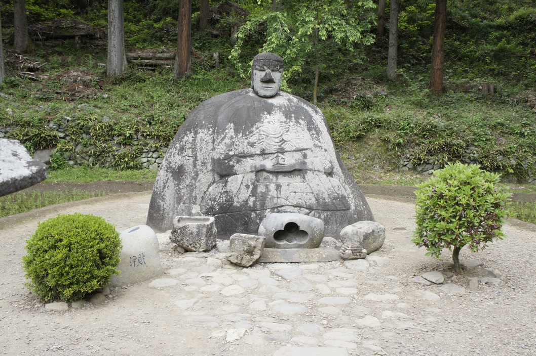 万治の石仏