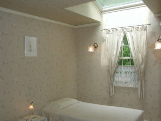 落ち着いたべ−ジュのお部屋