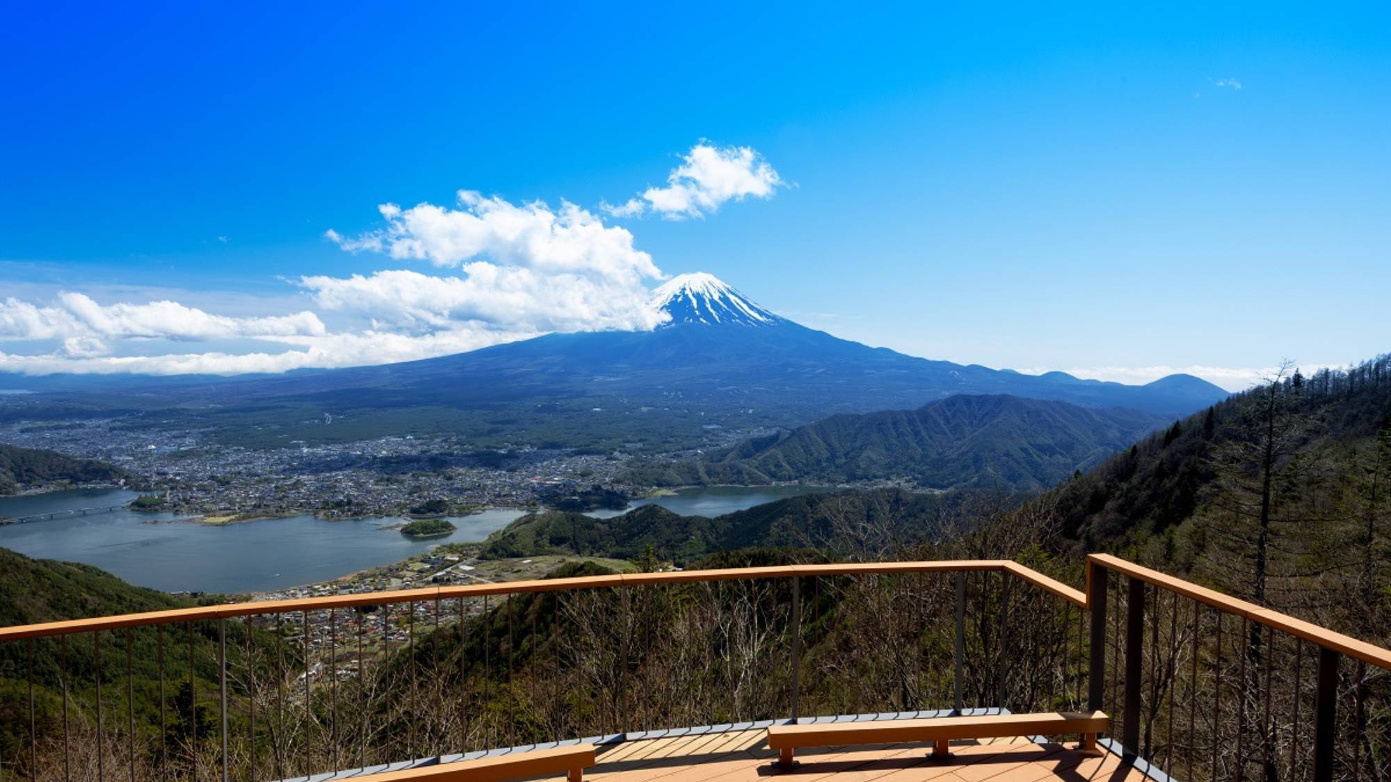 【FUJIYAMAツインテラス】日本一富士山と河口湖が美しく見えると話題の新名所！