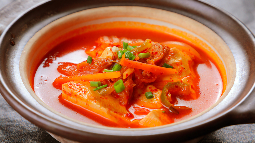 スンドゥブチゲ（夕食）韓国料理といえばコレ♪お豆腐と唐辛子の効いた海鮮スープでポッカポカ♪