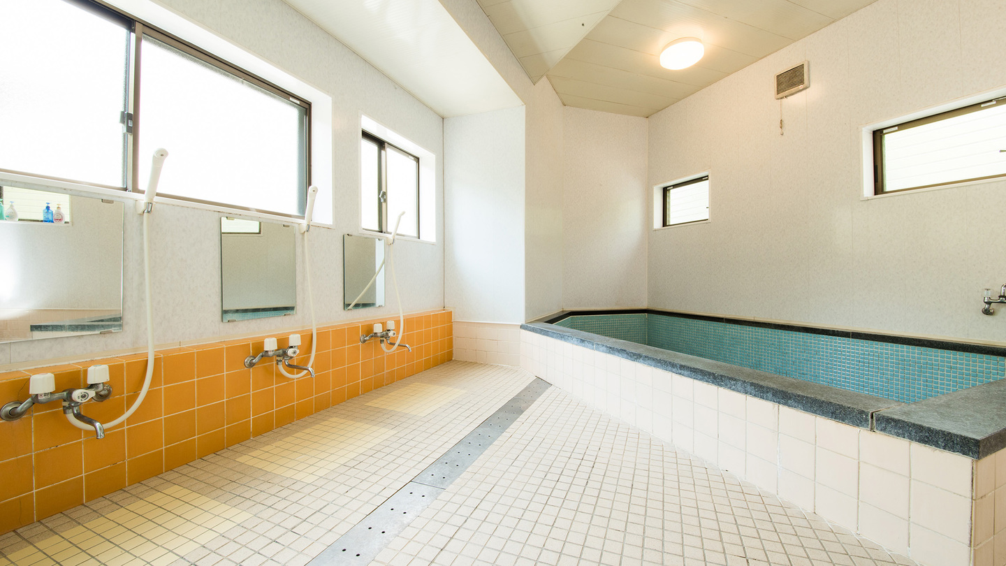 Hamakoya Set in a prime location of Fukuoka, Hamakoya puts everything the city has to offer just outside your doorstep. The property offers a wide range of amenities and perks to ensure you have a great time. 