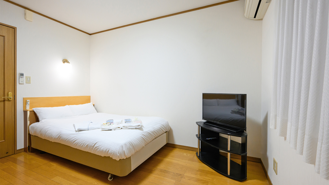 【全室フランスベット製セミダブル】ゆったり広々なお部屋  ゆったり広々なお部屋、リクライニングチェア