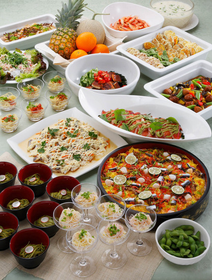 ディナーバイキング(季節により内容は変更になります)