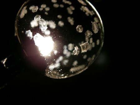 凍るシャボン玉