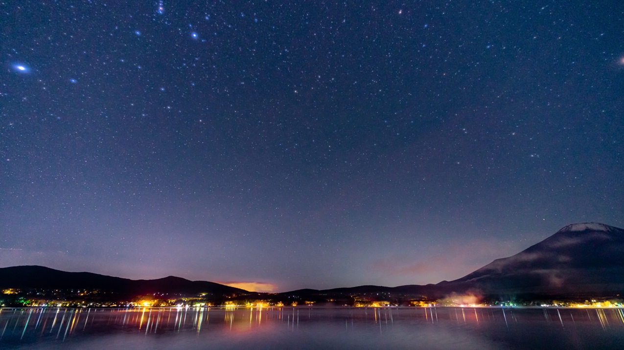 美しい満点の星空と富士山を撮れる屈指の絶景スポット！